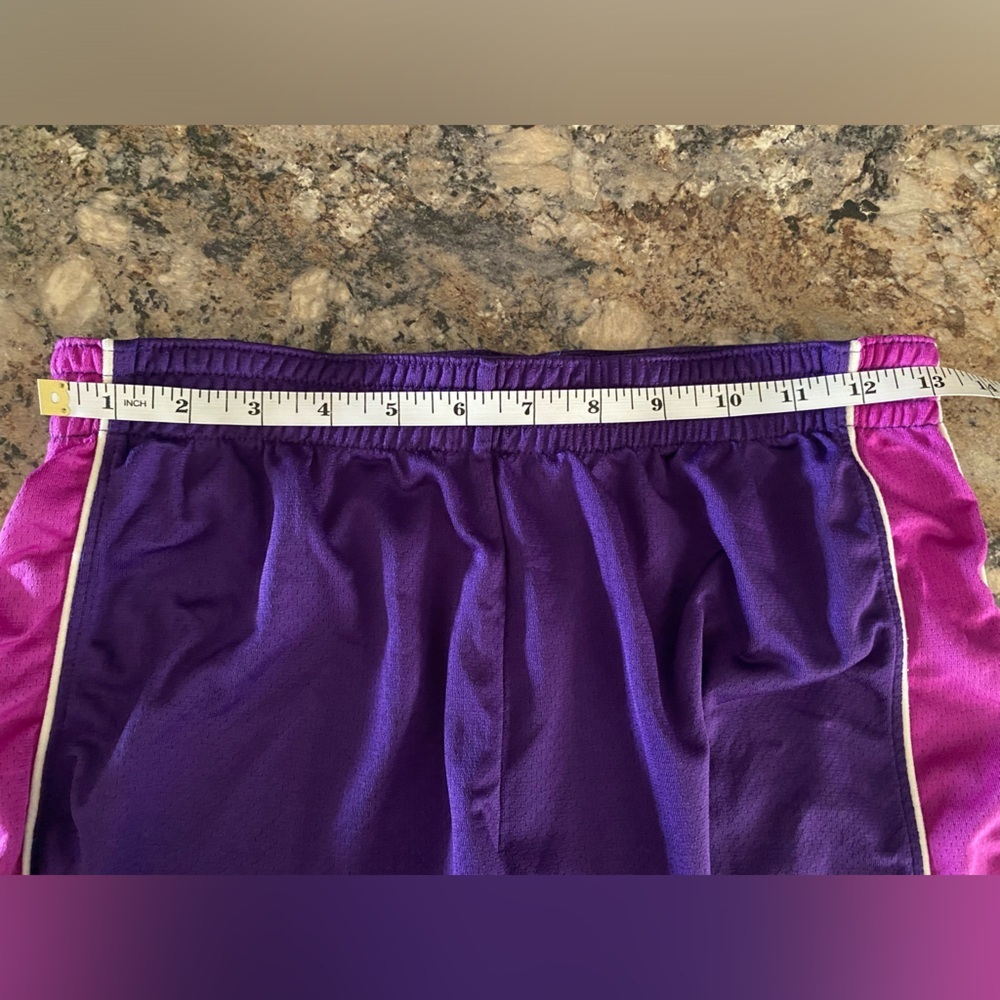 Nike Women’s Athletic Running Shorts Size Small Purple Fuchsia Mesh No Pockets - Picture 4 of 7